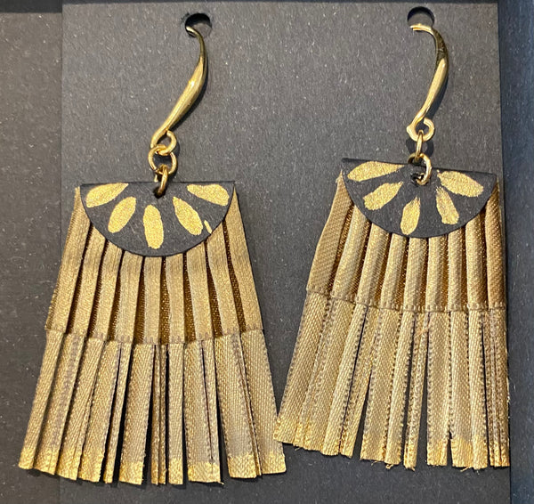 Scallop Earrings in Various Colours