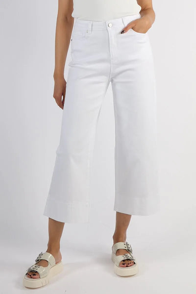 Jean Queen Crop in White